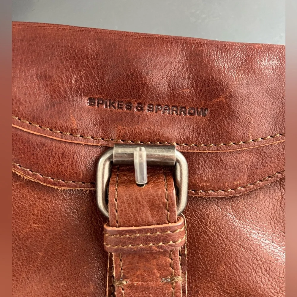 Spike & Sparrow Genuine Leather Brown Belt Bag - Picture 2 of 8